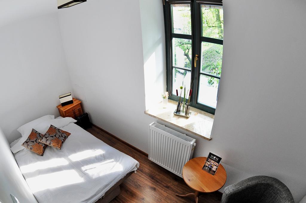Korona Hostal