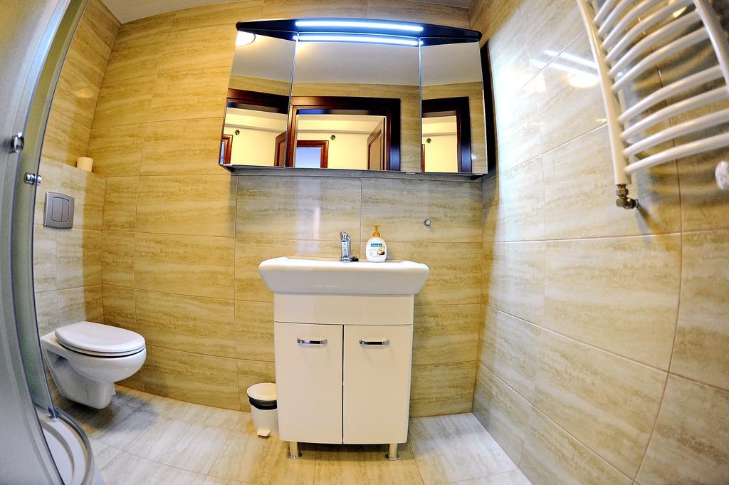 Korona Hostal *
