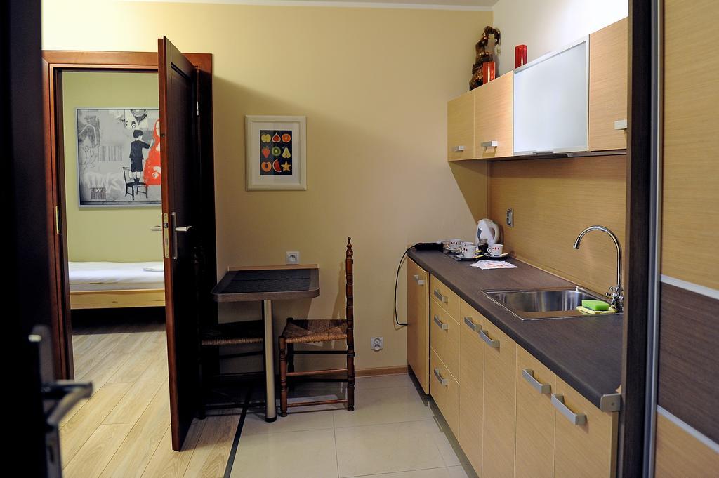 Korona Hostal *