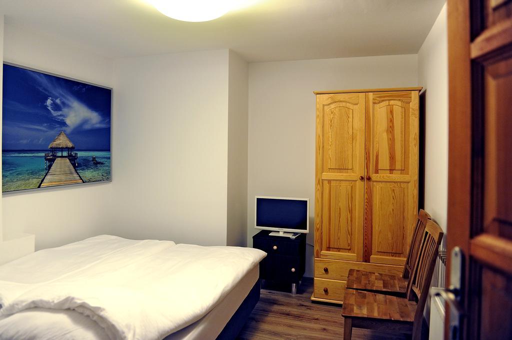 Korona Hostal *